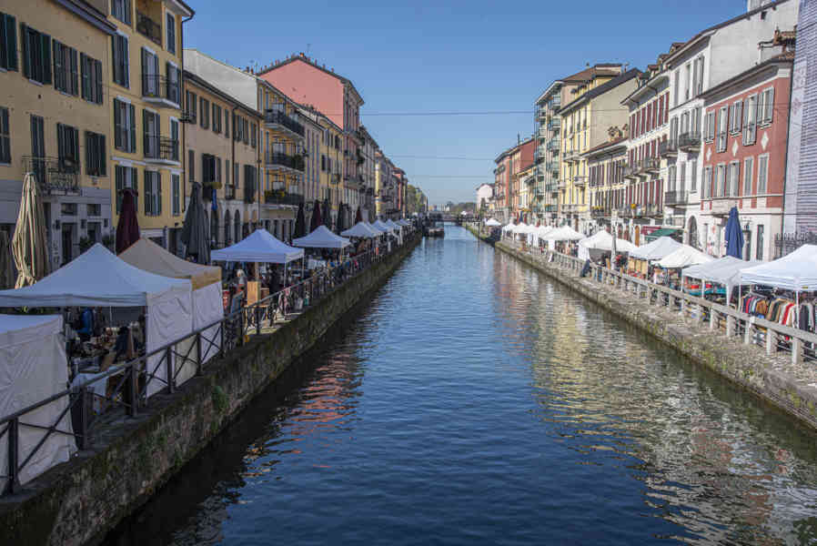 Italia - Milán 172 - barrio de Navigli.jpg
